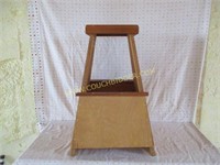 Wood stool/ladder