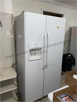 Frigidaire side-by-side refrigerator with ice