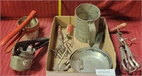 FLAT BOX OF VTG. KITCHEN UTENSILS