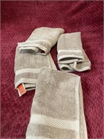 4 x Fingertip Towels