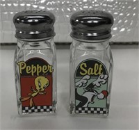 Sylvester & Tweety Bird Salt & Pepper Shakers