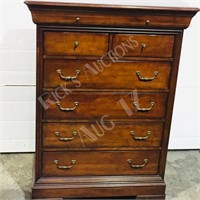 Pennsylvania House dresser, 7 drawers