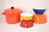 5 PIECES OF ENAMEL - THE LIDDED POT IS 9.5" TALL