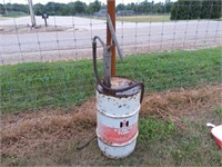 IH Hy-Tran fluid barrel & pump