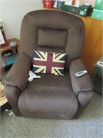 BRAND NEW LIFT CHAIR WITH HEAT AND MASSAGE