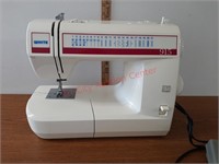 White 915 Sewing Machine
