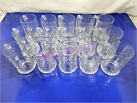 LOT, 15 PCS 5.5"H GLASS MUGS W/ HANDLE