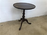Mahogany Circular Table