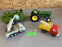 John Deere tractor w/Trailer, 2 Vintage Tonkas