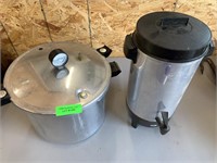 Vintage 17-quart cooker/canner, coffee pot