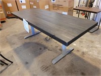 Executive Memory Height Adjusting Conference Table