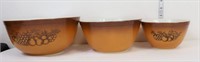 Trio of Pyrex Orchard mixing bowl