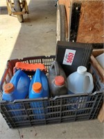 CONTAINER OF AUTOMOTIVE FLUIDS/WRENCH SET