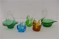 Coloured Glass 4 Swan Dishes & 1 Glass Basket