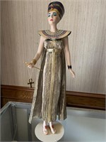 Franklin mint queen of Egypt doll