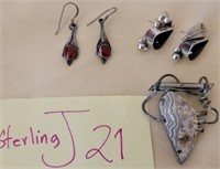 Q - KSTERLING SILVER EARRINGS & BROOCH (J21)