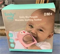 Smily Mia Wearable Soothing Teether