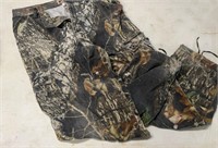 MENS SMALL RUSSELL OUTDOORS CAMO PANTS