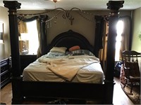 Dramatic 4 poster king size bed