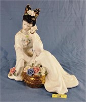 Porcelain Chinese Maiden 14 x 13