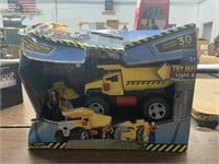 Might Rigz Fully Posable Dump Truck and