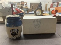 UHL Acorn Wares 1985-1995 Ceramic Butter Churner