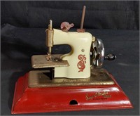 Sew-O-Matic Senior - A Straco Machine