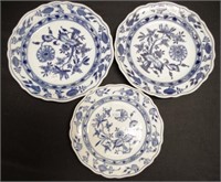 Three Meissen blue & white onion pattern plates