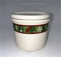 Longaberger Holiday crock with lid