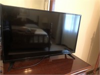 Insignia 32 inch TV