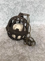 Vintage cast iron thread holder as is