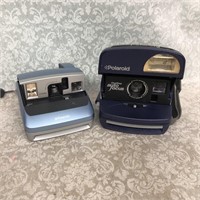 Vintage lot of Polaroid cameras