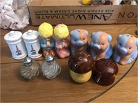 Vintage lot of Salt and pepper shakers pigs