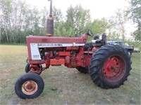 64 IH Farmall 706 Gas, 3pt. Quick Hitch,2 Hyd.