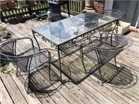 Iron Patio Table  Chairs (30" x 60" W)