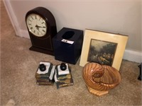 Clock & Misc Decor in Group