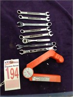 Variable Angle Welding Magnet, Wrenches