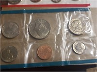 1980 2 sets one 6 mint coins&7 coinsZ4 k
