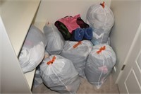 HUGE QTY LADIES CLOTHES & MEDICAL ITEMS ! BR-1