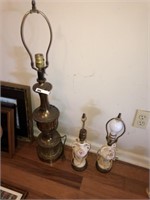(3) Vintage Lamps & Brass Wall Decor