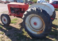 FORD 601 WORKMASTER TRACTOR, RUNS & DRIVES.....