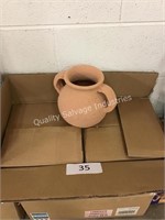 4- pottery vases