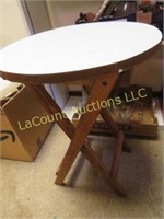 small round table