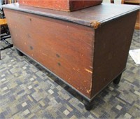 Red / Brown Paint Decorated Blanket Chest (Turned