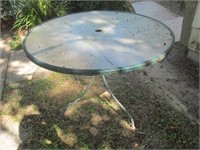 Round Patio Table