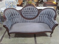 Medallion Back Sofa