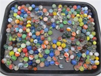 TRAY LOT OF VINTAGE MARBLES