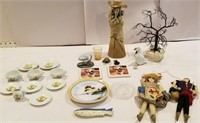 Small tea set, Mexican dolls, metal tree, ceramic