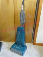 Riccar 8850 upright sweeper (office)