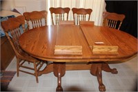 Oak 71x48" table, w/2 11 1/2" leaves